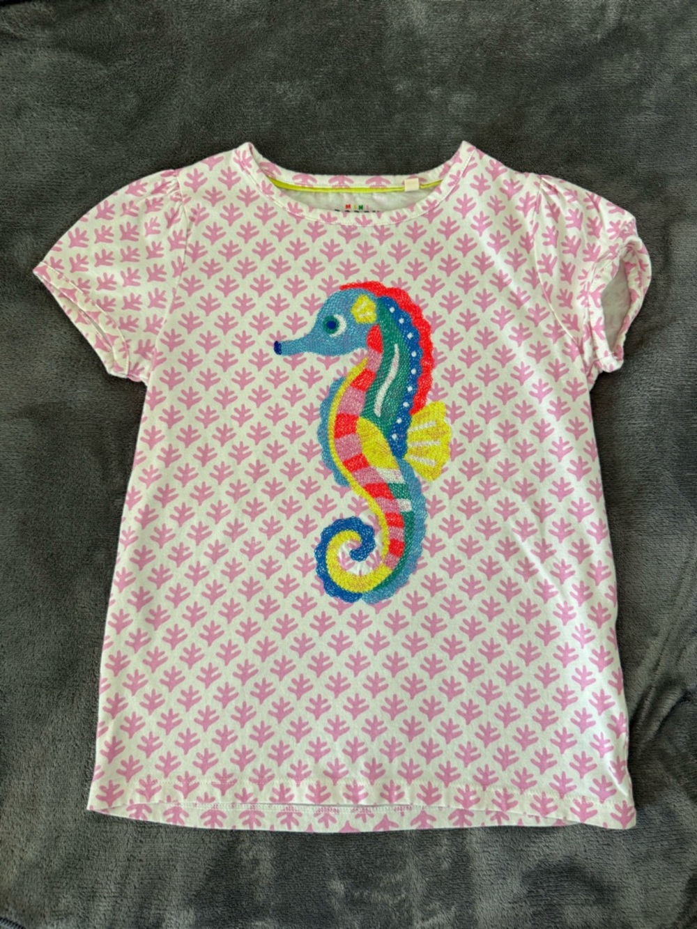 Mini Boden Girls Seahorse Applique Shirt Size 7-8 Pink Short Sleeve Top